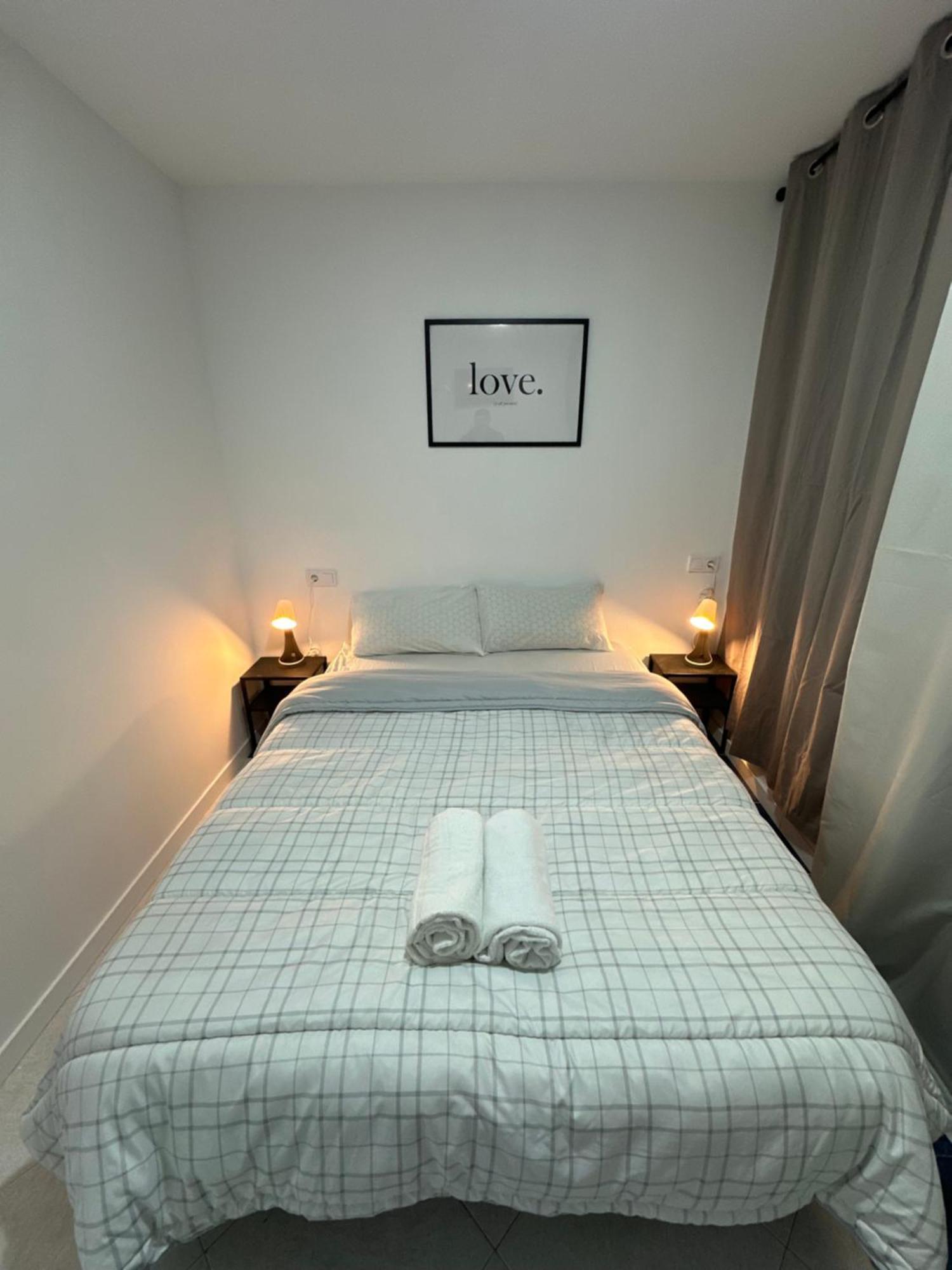 Rooms Mediavilla Madrid Luaran gambar