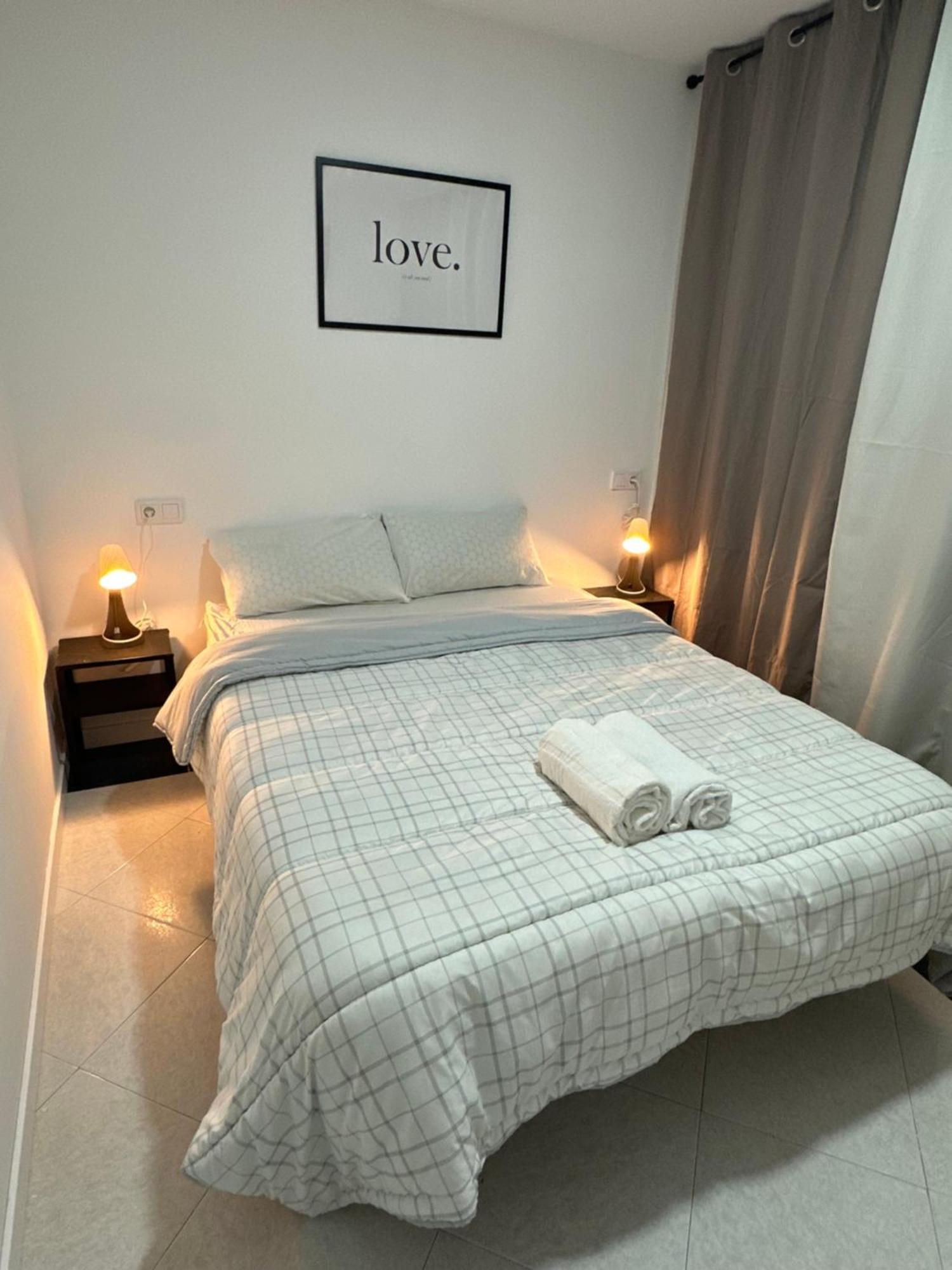 Rooms Mediavilla Madrid Luaran gambar